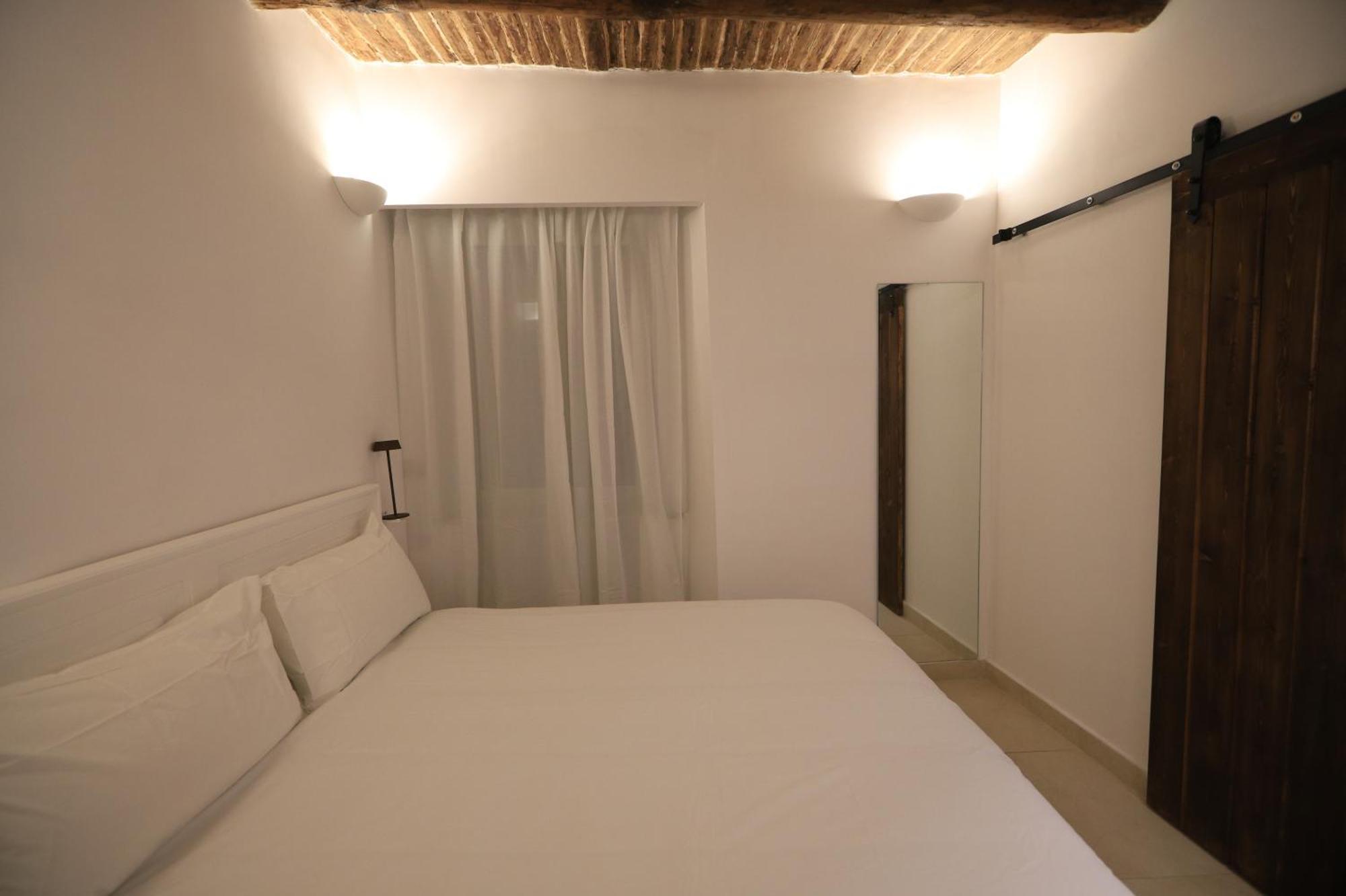 Ai 13 Gradoni Di Chiaia Bed & Breakfast Napoli Dış mekan fotoğraf