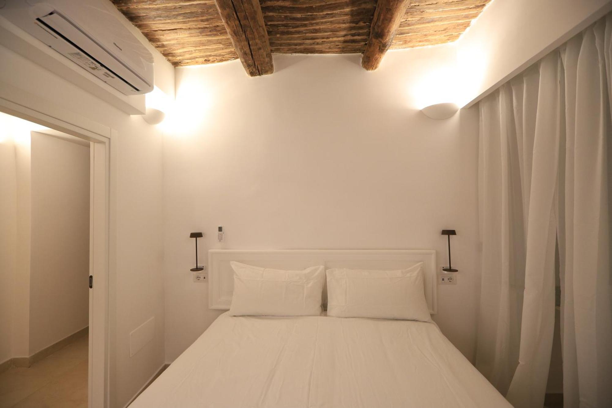 Ai 13 Gradoni Di Chiaia Bed & Breakfast Napoli Dış mekan fotoğraf