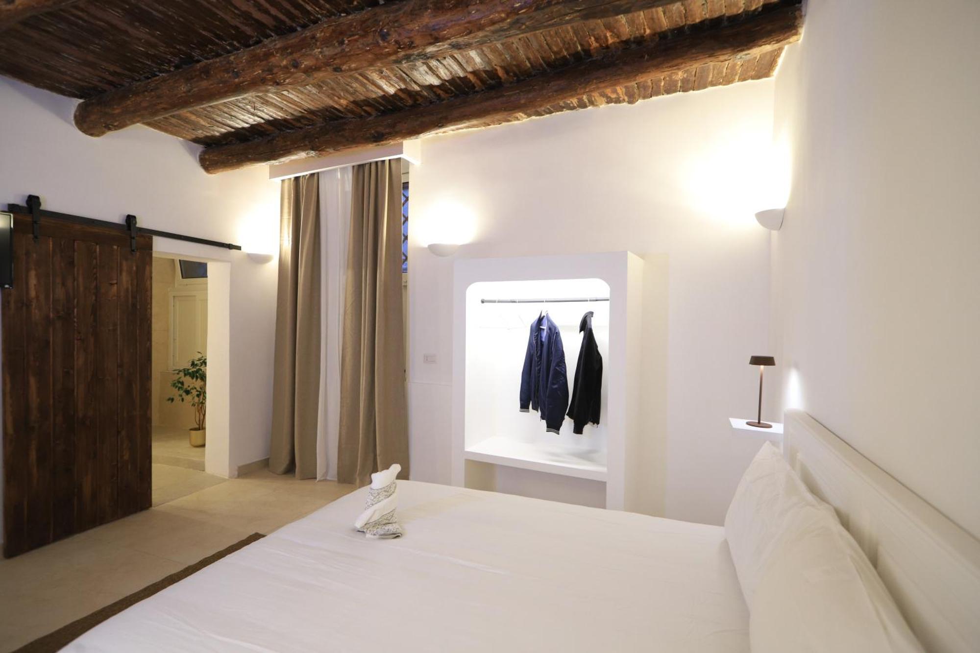 Ai 13 Gradoni Di Chiaia Bed & Breakfast Napoli Dış mekan fotoğraf
