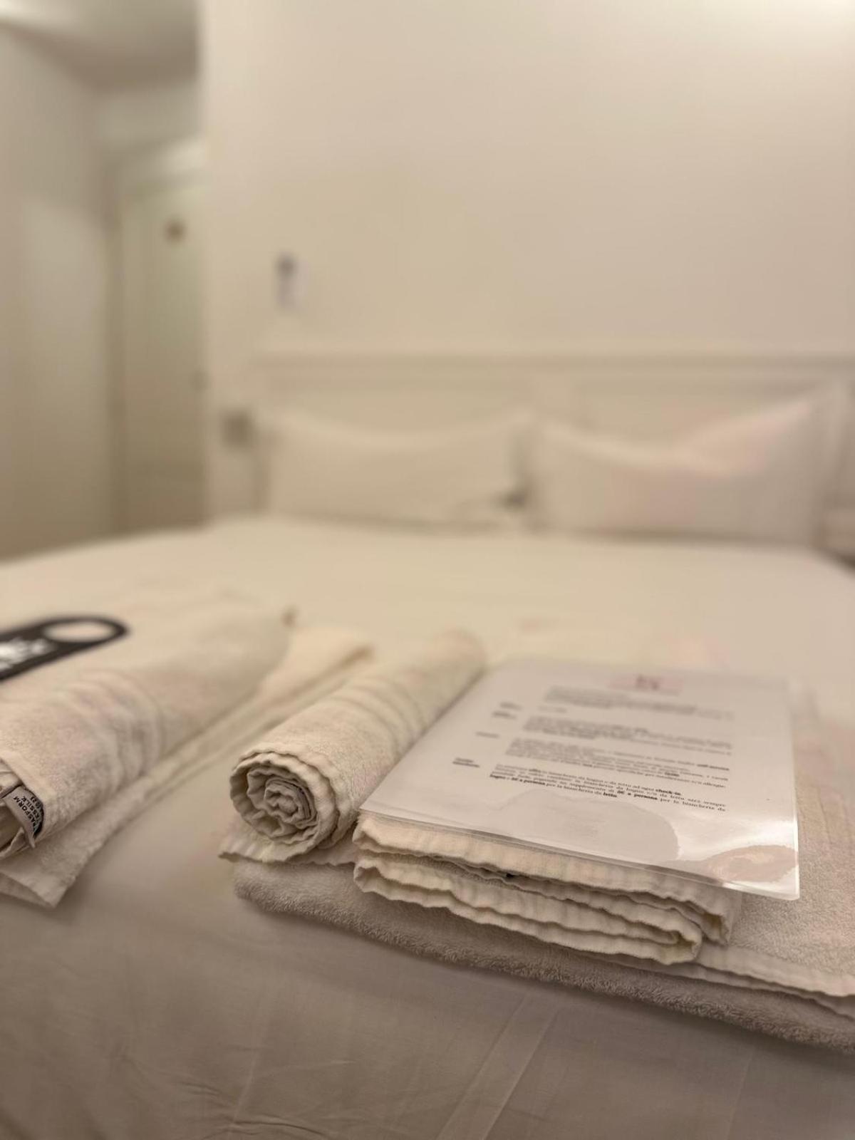 Ai 13 Gradoni Di Chiaia Bed & Breakfast Napoli Dış mekan fotoğraf